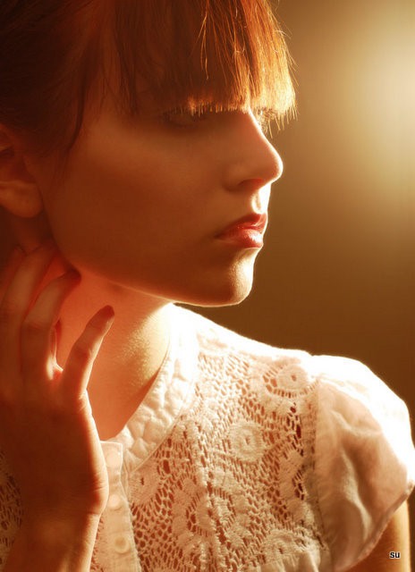 你的侧脸，绽放一世的美好 唯美女生小清新图片_WWW.TQQA.COM