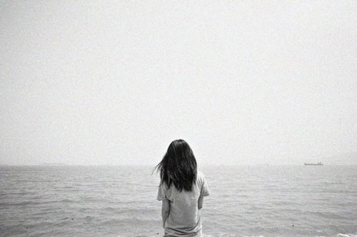 那个教会你爱的人在哪里呢_WWW.TQQA.COM