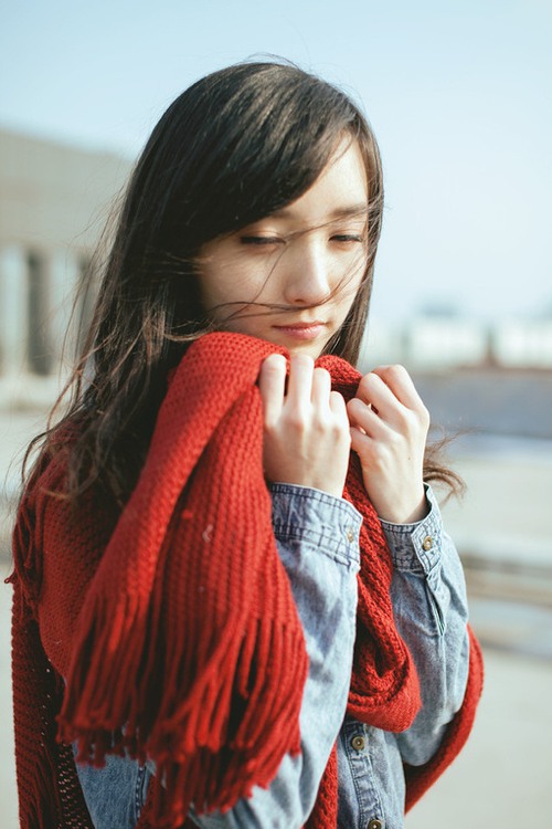 一个人的天荒地老_唯美女生图片_WWW.TQQA.COM