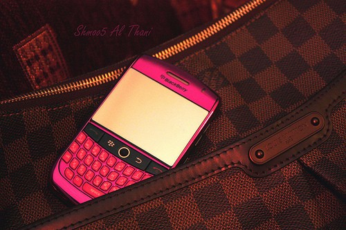 漂亮的全键盘手机BlackBerry题材美图_WWW.TQQA.COM