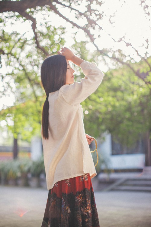 只是因为你在乎的人没有关心你而已_小清新女生_WWW.TQQA.COM
