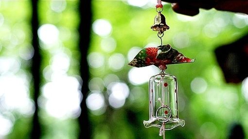 随风低吟浅唱，一切云淡风轻_WWW.TQQA.COM