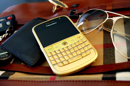 漂亮的全键盘手机BlackBerry题材美图_WWW.TQQA.COM
