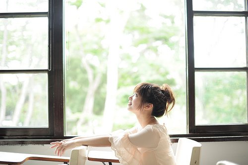 在失去另一个人的过程里_WWW.TQQA.COM