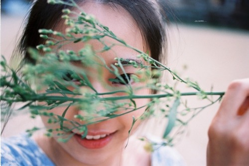 请把后半辈子还给自己 唯美女生治愈系图片_WWW.TQQA.COM