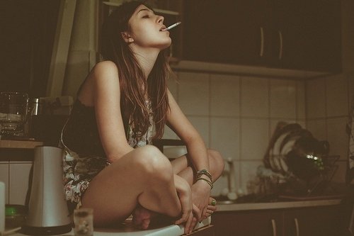 爱来爱去，我只是爱了自己的影子_WWW.TQQA.COM