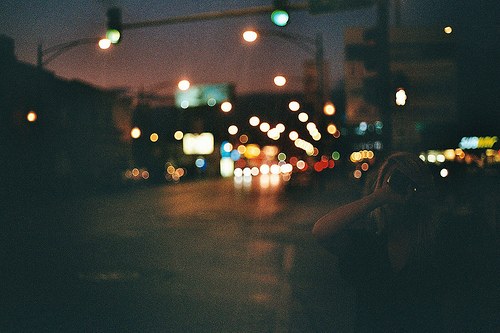 夜色下的孤独_唯美图片_WWW.TQQA.COM