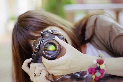 在镜头另一边的你_WWW.TQQA.COM