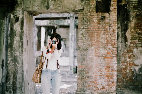 越痛，越不动声色。越苦，越保持沉默  治愈系女_WWW.TQQA.COM