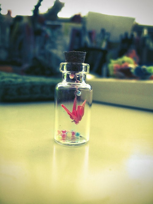 一组温暖入心的千纸鹤题材美图_WWW.TQQA.COM