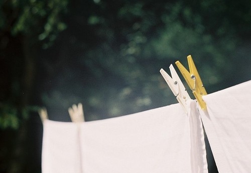 你就浅笑凝眉静立在那景中_WWW.TQQA.COM