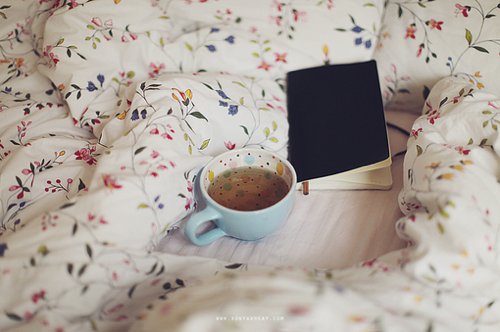 略显忧伤的唯美主义风格摄影_WWW.TQQA.COM