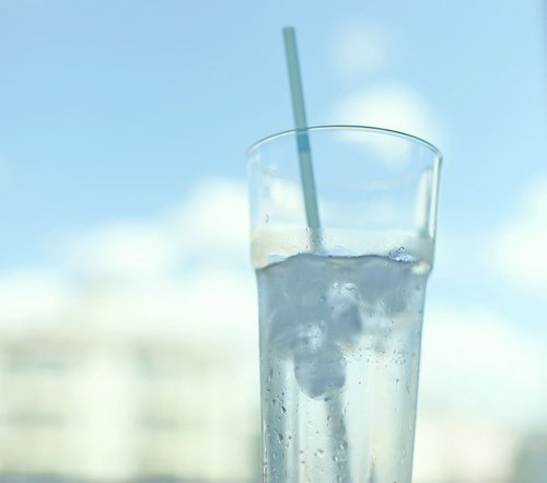 10张清新的日系美图搭配唯美的文字_WWW.TQQA.COM