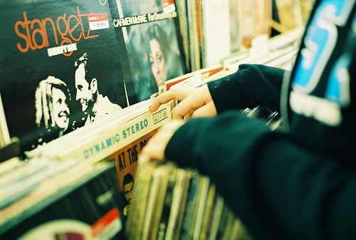 再悲伤亦不过浮梦一场_WWW.TQQA.COM