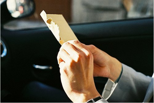 其实我们都很努力的生活着_WWW.TQQA.COM