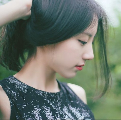 我只是不想和大多数人一样_小清新女生图片_WWW.TQQA.COM