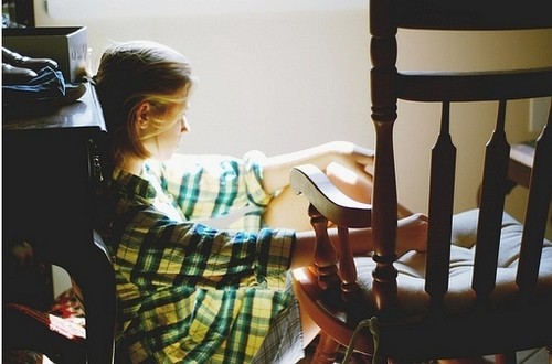 我喜欢一个人走在路上_WWW.TQQA.COM