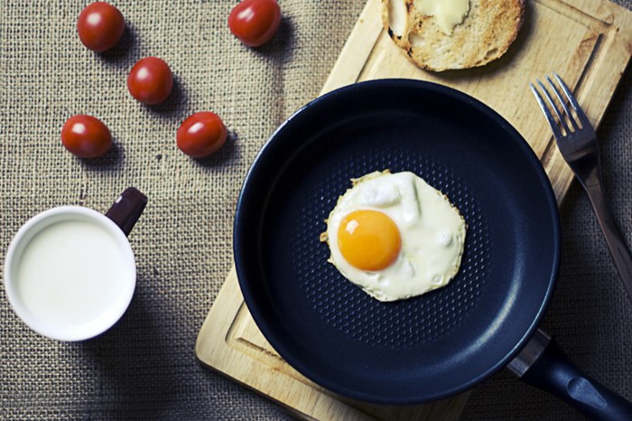 早餐必不可少的煎蛋高清图片_WWW.TQQA.COM