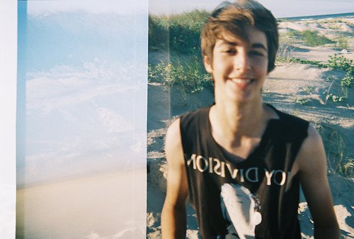 我会好好地把心事寄存在心房_WWW.TQQA.COM