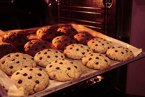 关于圆圆扁扁好吃的曲奇饼干Cookies的唯美美食图_WWW.TQQA.COM
