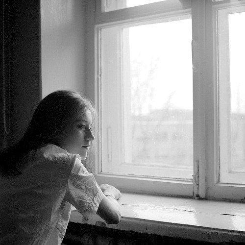 你的侧脸，绽放一世的美好 唯美女生小清新图片_WWW.TQQA.COM