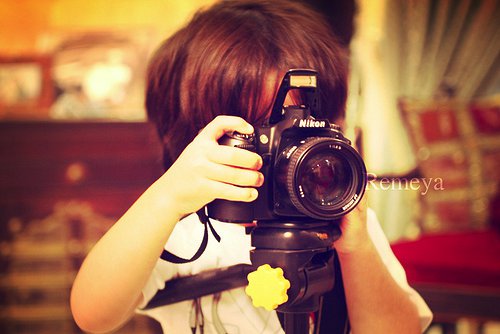 透过别人的眼睛看自己，那才是真实的_WWW.TQQA.COM