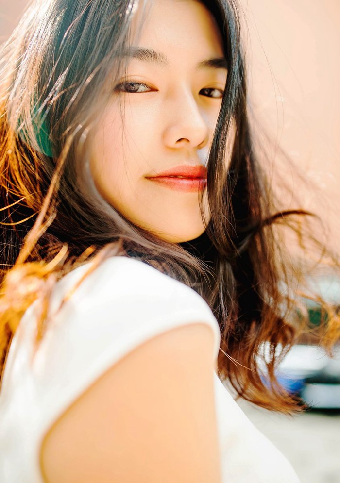 你的微笑看起来很美_日系小清新女生图片_WWW.TQQA.COM