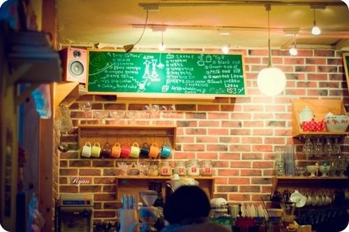 开一家这样的小店，管它卖什么呢_WWW.TQQA.COM