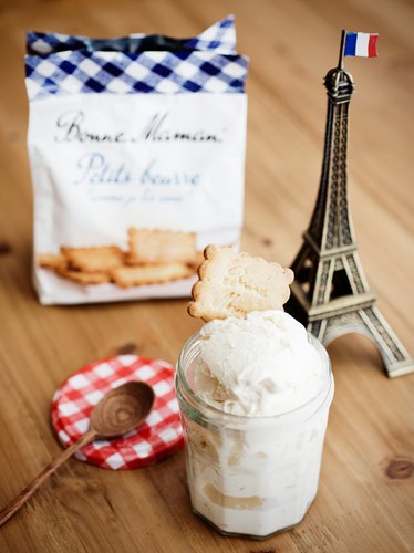 以冰淇淋为题材的小清新图片_WWW.TQQA.COM