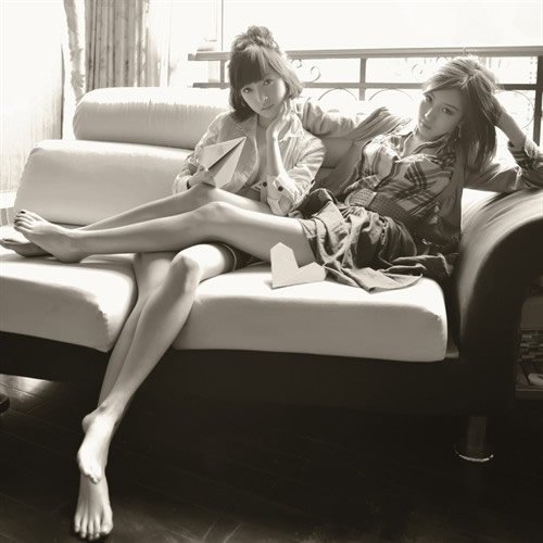 漂亮女生闺蜜美图素材分享_WWW.TQQA.COM