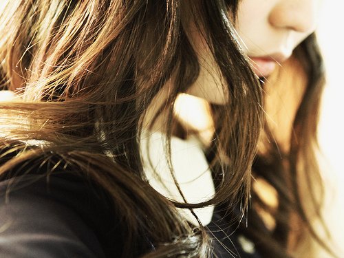 在失去另一个人的过程里_WWW.TQQA.COM