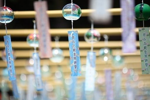 随风低吟浅唱，一切云淡风轻_WWW.TQQA.COM