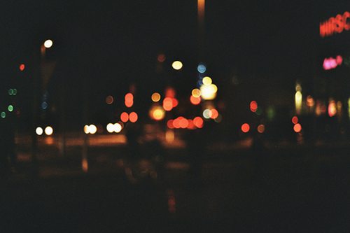向这个看不清读不懂的世界致敬 唯美意境lomo图片_WWW.TQQA.COM