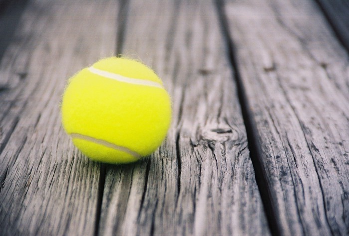 充满活力的网球唯美图片_WWW.TQQA.COM