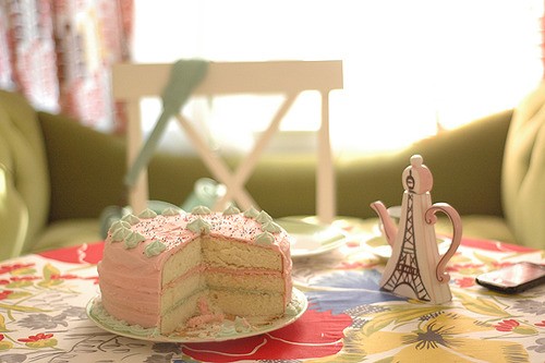 Life is just a cup of cake_WWW.TQQA.COM