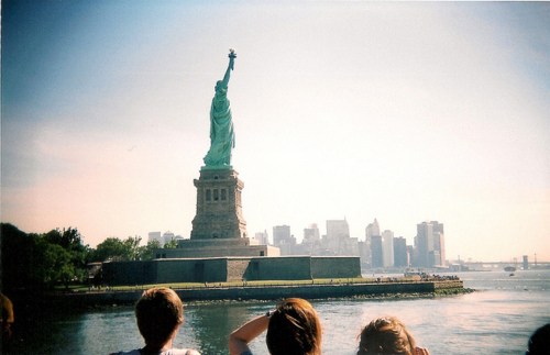 青春是执拗的_WWW.TQQA.COM