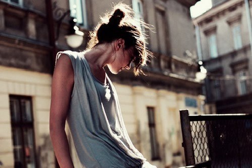 青春是执拗的_WWW.TQQA.COM