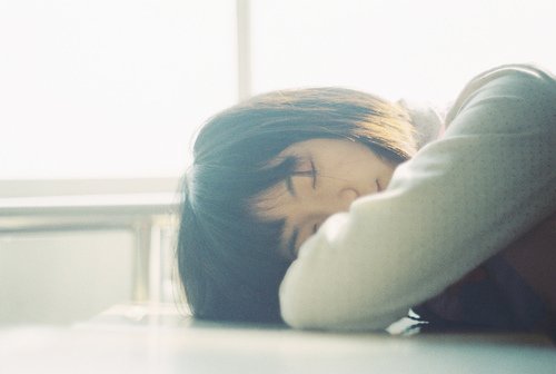 在失去另一个人的过程里_WWW.TQQA.COM