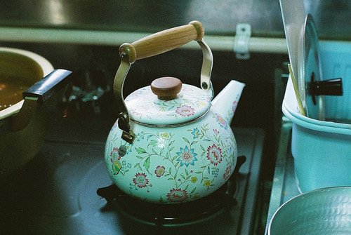 只是因为我们还足够年轻_WWW.TQQA.COM