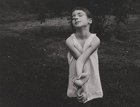 今夜，你是否还活着  略显孤独的黑白lomo图片_WWW.TQQA.COM