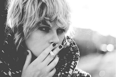 爱来爱去，我只是爱了自己的影子_WWW.TQQA.COM