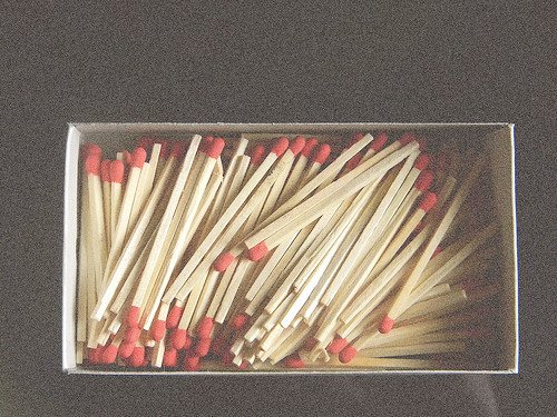 一万个美丽的未来，抵不上一个温暖的现在_WWW.TQQA.COM