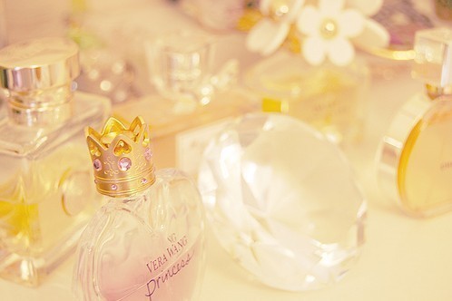 那些让人意乱情迷的香水 -美图_WWW.TQQA.COM