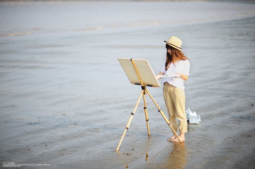 那个教会你爱的人在哪里呢_WWW.TQQA.COM