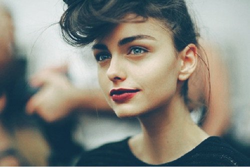 我只是个女孩，想要的真的不多_WWW.TQQA.COM