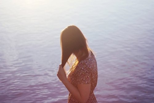 我只是独自一人而已_WWW.TQQA.COM