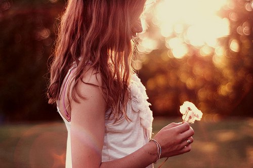 略显忧伤的唯美主义风格摄影_WWW.TQQA.COM