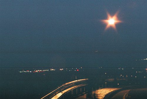 无法安睡的夜晚，天亮了说晚安 唯美夜景图片_WWW.TQQA.COM