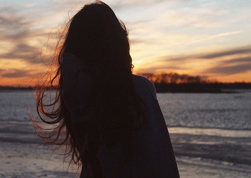 一个你看不见的我 唯美女生治愈系图片_WWW.TQQA.COM