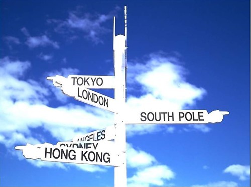 青春的十字路口我并非一个人走_WWW.TQQA.COM